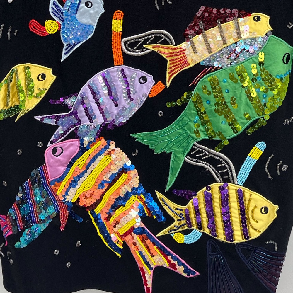Colorful Fish Design Black T-Shirt - Picture 4 of 6